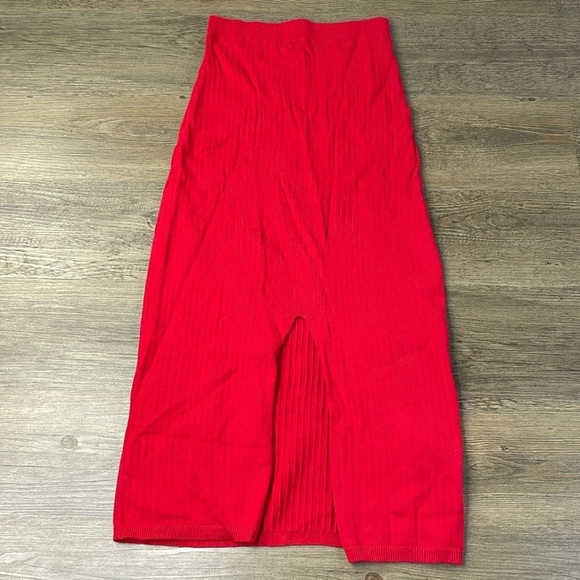 Free People Women's Red Skyline Midi Ribbed Sweater Skirt, size XS - Picture 3 of 9